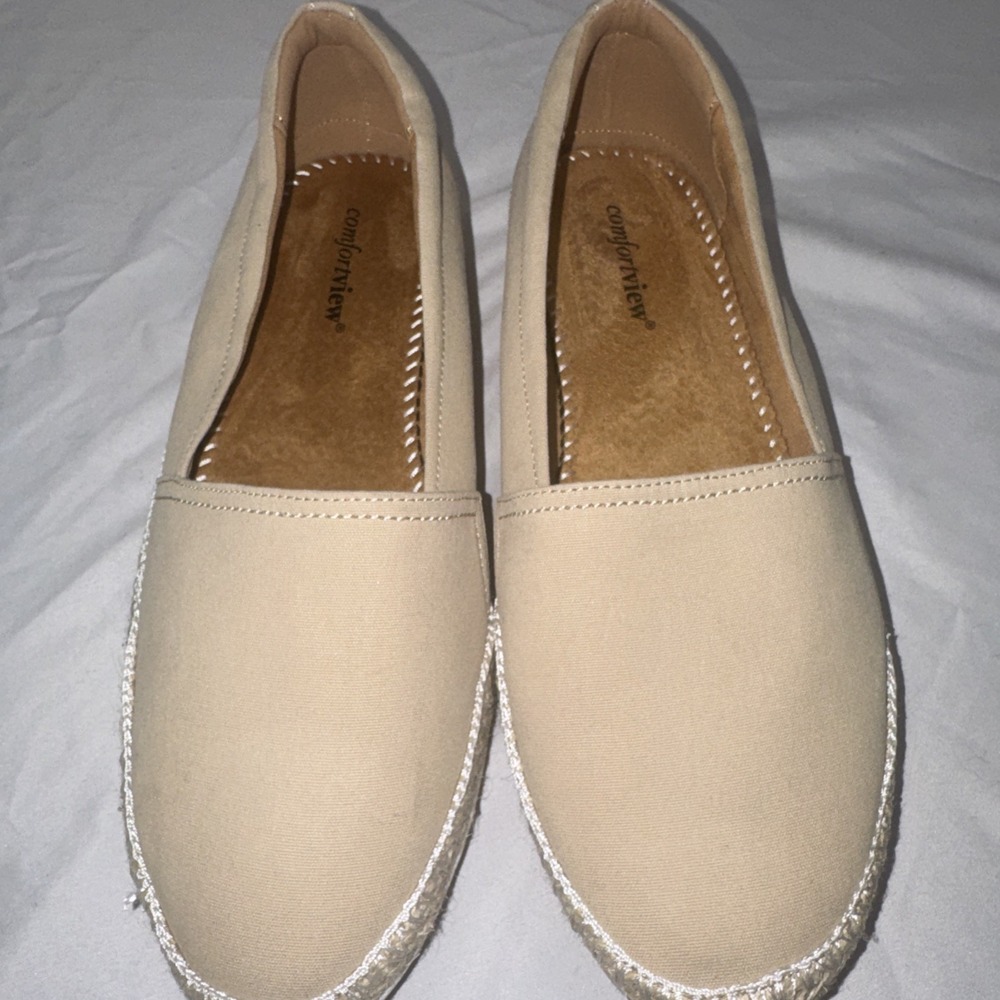 Comfortview Women's The Spencer Slip On Flexible Skid Resistant Shoes Size 9W